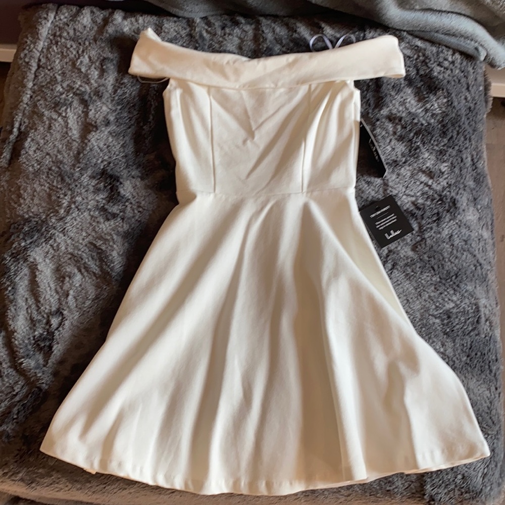 Off the shoulder lulus skater dress